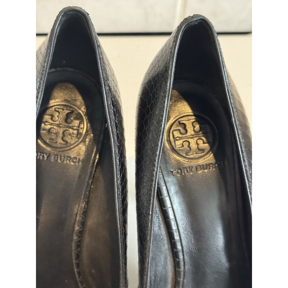 Tory Burch Marianne pump in black snake-embossed leather 4" heel Women’s 9.5 - Picture 7 of 11
